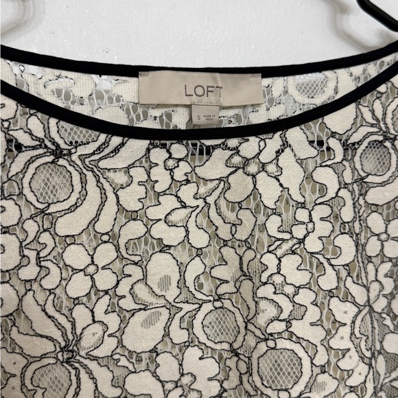 LOFT Floral Lace Blouse in Cream and Black - Picture 5 of 9